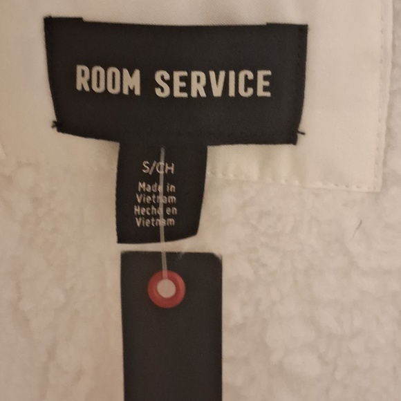 Room Service Women's White Plush Robe - Picture 3 of 10